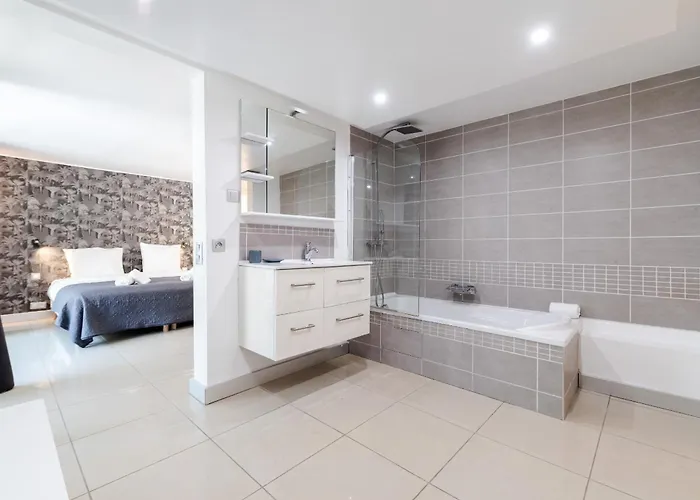 Valentine By Terry's Homes * Cannes