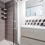 Valentine By Terry's Homes קאן