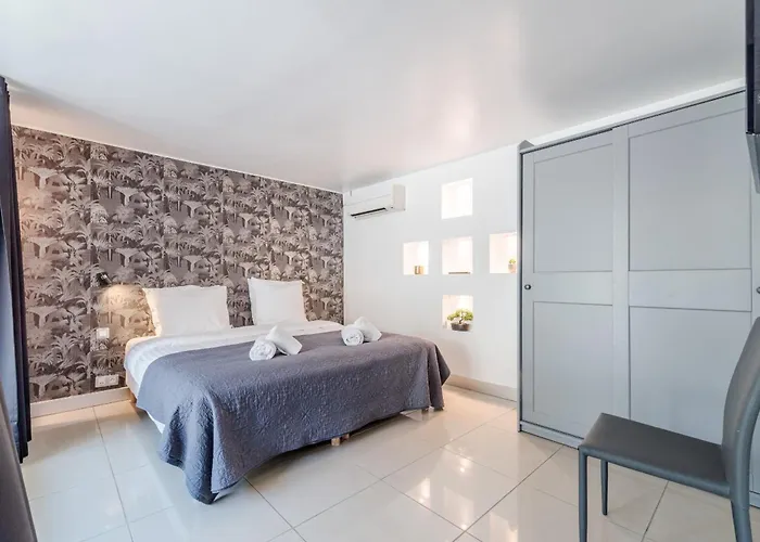 Villa Valentine By Terry's Homes Cannes
